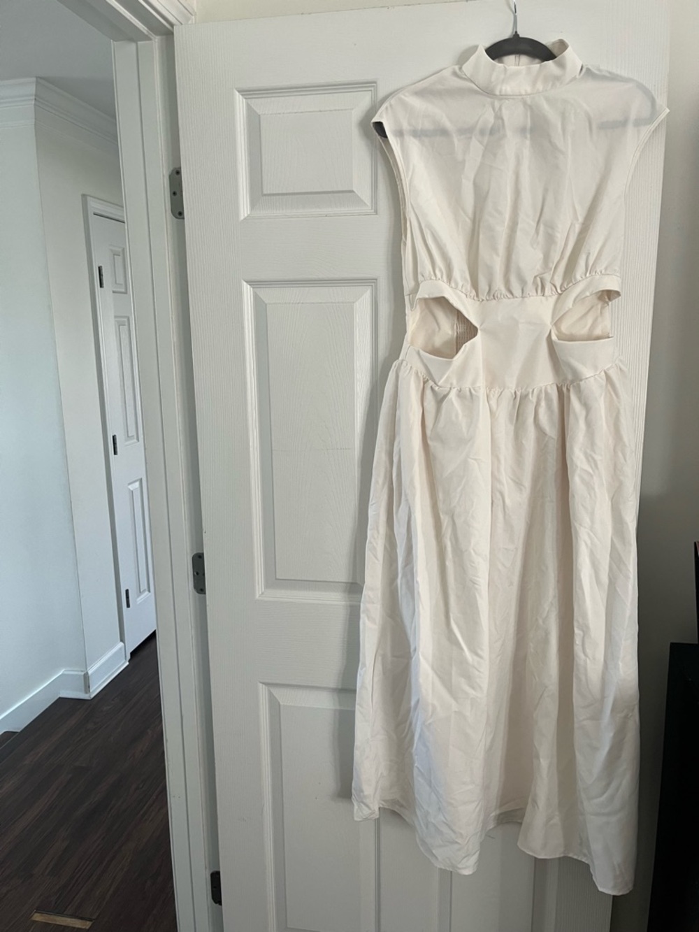 NEW Cream Cutout Sleeveless Maxi Dress